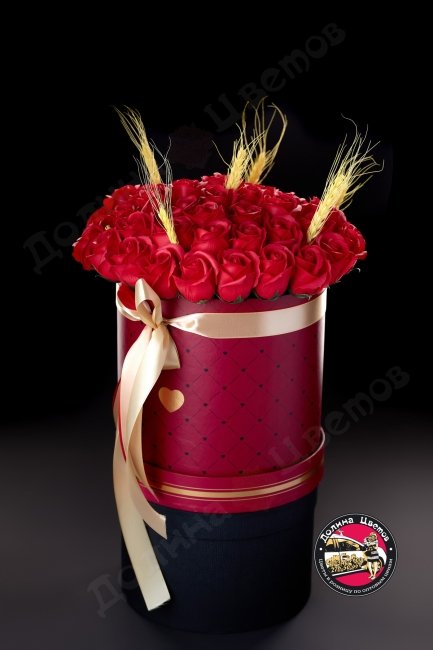 Мыльная роза (красные с ленточкой)