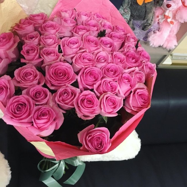 Роза Ревиваль (розовая). Букет из 41 розы. Высота 70 см