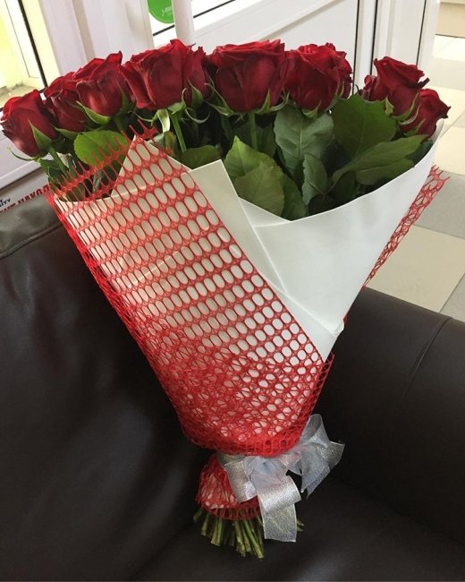 Роза Ред Наоми (красная). Букет из 51 розы. Высота 60 см