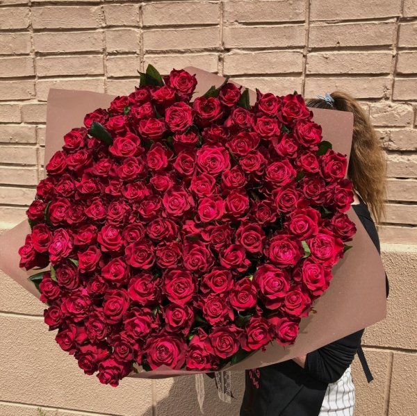 Роза Адмирал. Букет из 101 розы. Высота 60 см