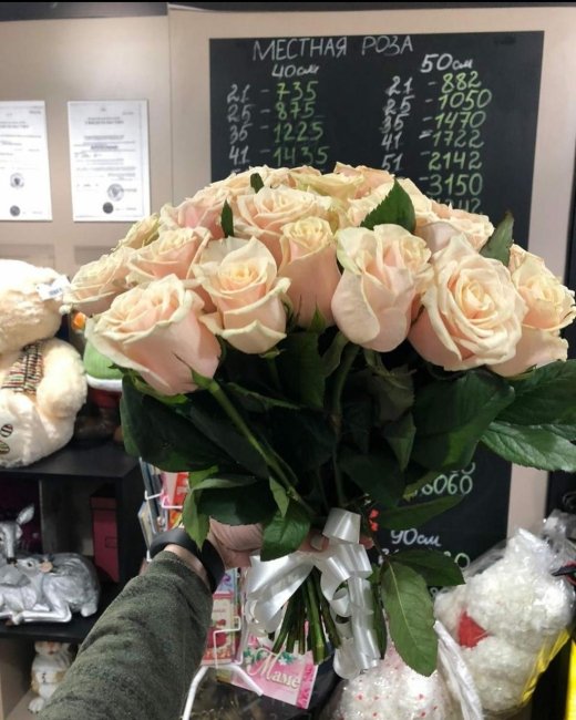 Роза Талея. Букет из 51 розы. Высота 40 см