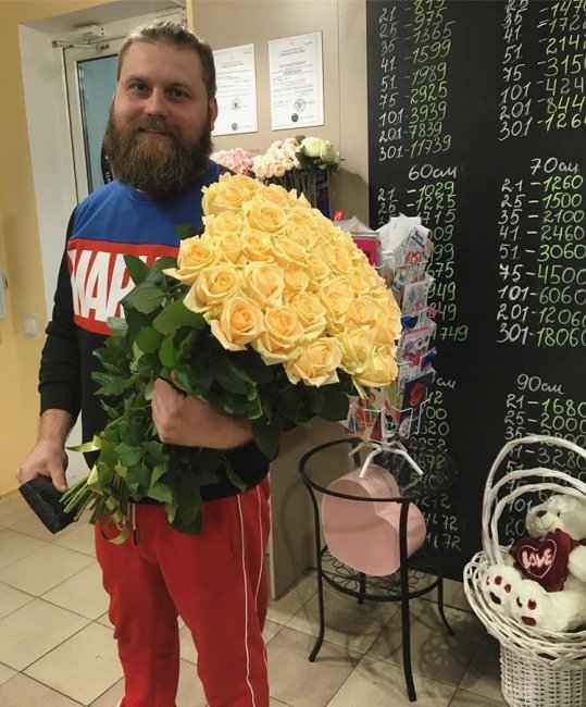 Роза Пич-Аваланж (персиковая). Букет из 41 розы. Высота 80 см